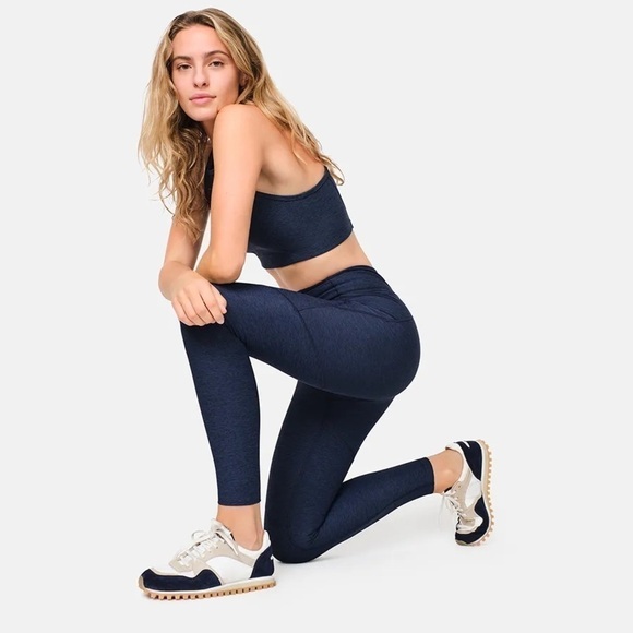 Outdoor Voices navy warmup leggings size s - Picture 2 of 8